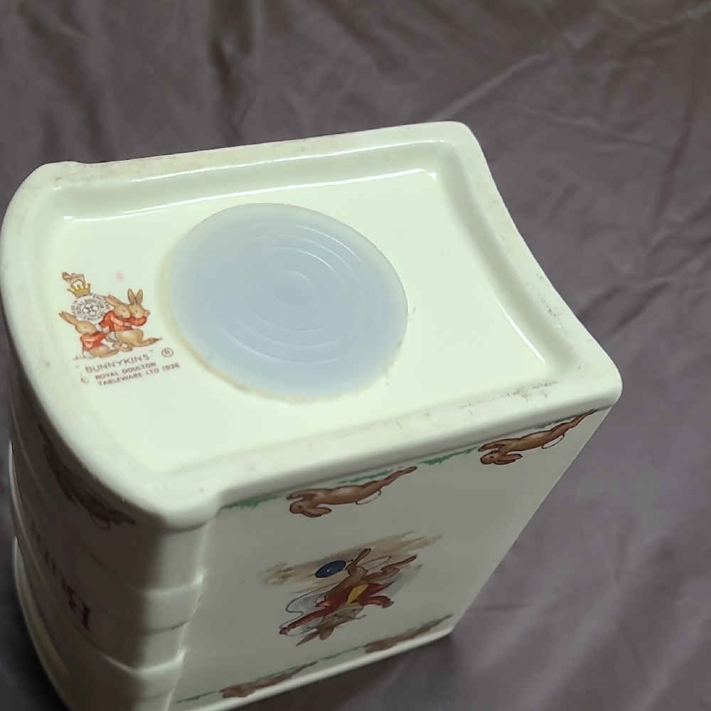 Bunnykins Ceramic Coin Bank - Picture 3 of 4